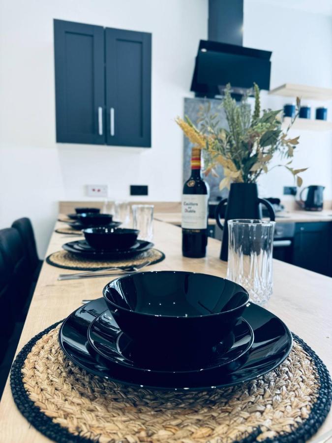 Sterling House - by Eazystays - Chambres d’hôtes Crewe