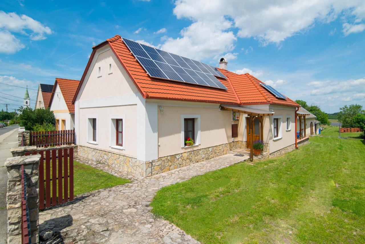 Sváb Ház - B&B