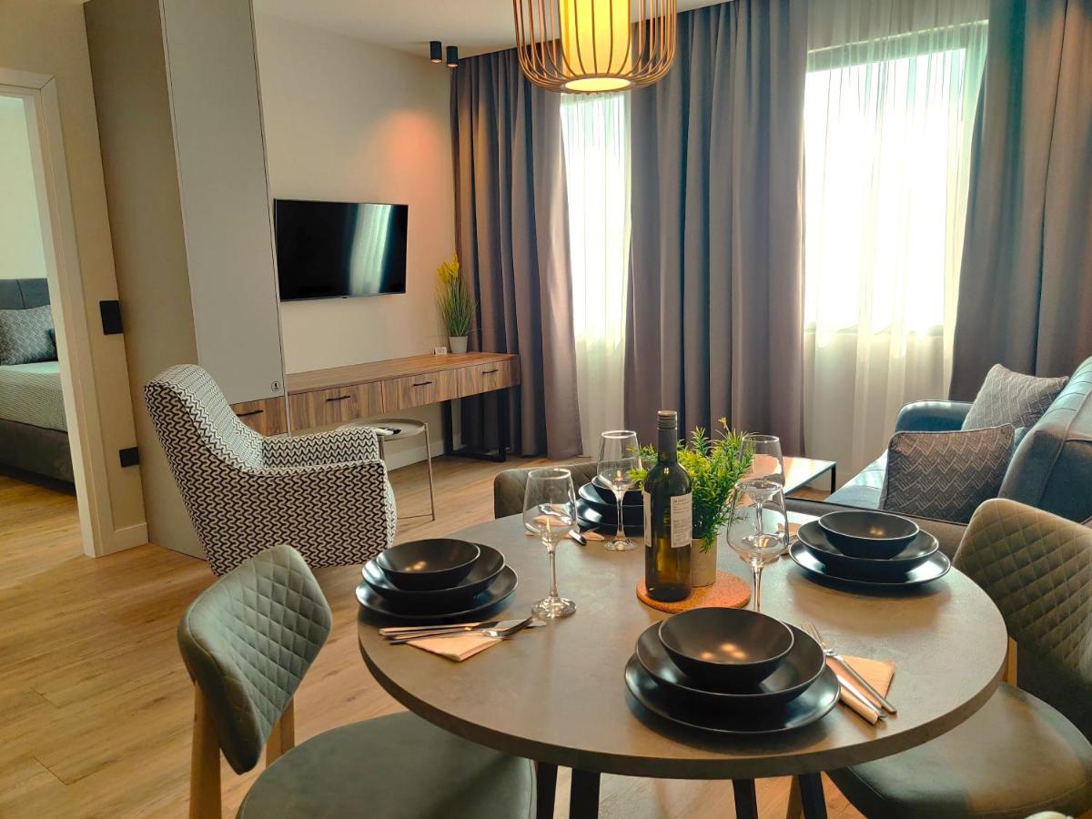 Superior Apartment with City View