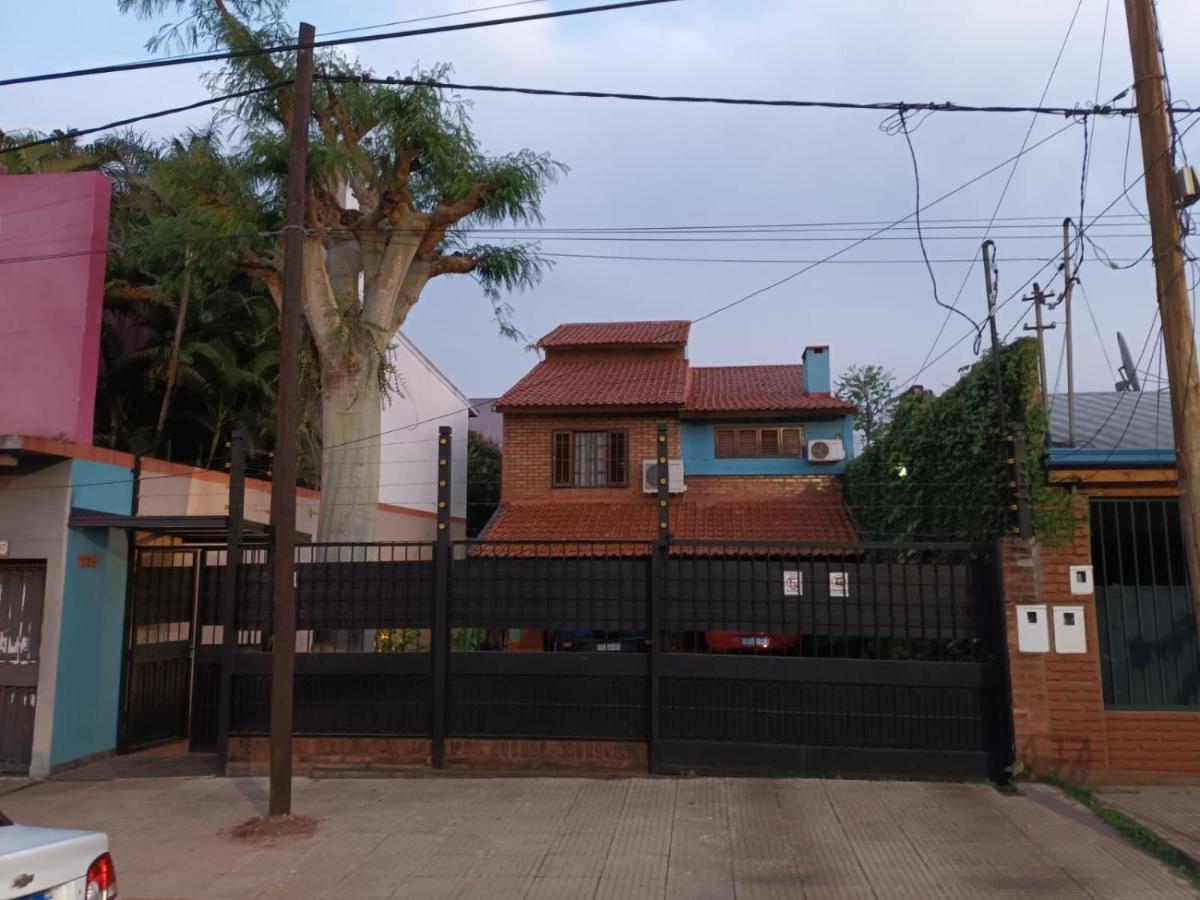 La Pasteur Espacio Social Privado - B&B Posadas