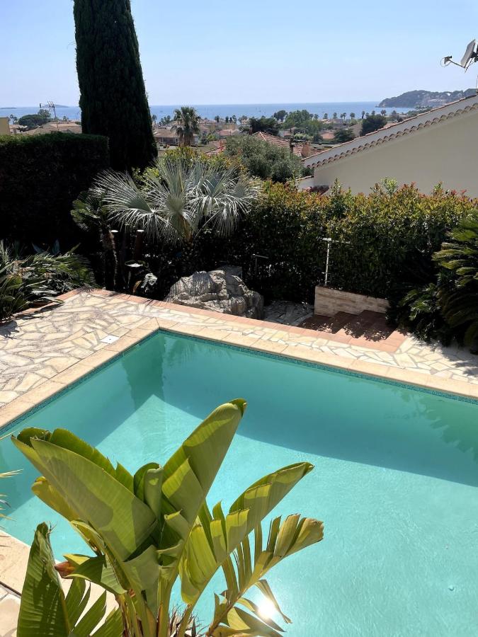 Villa au calme, piscine et vue imprenable - Bed and Breakfast Six-Fours-les-Plages