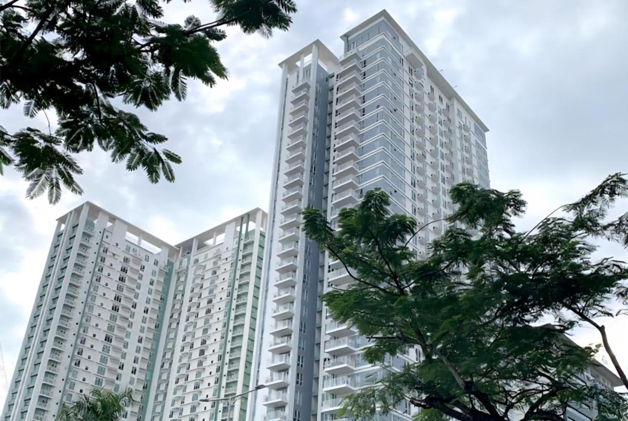 Ayala Cebu Solinea - B&B Cebu City