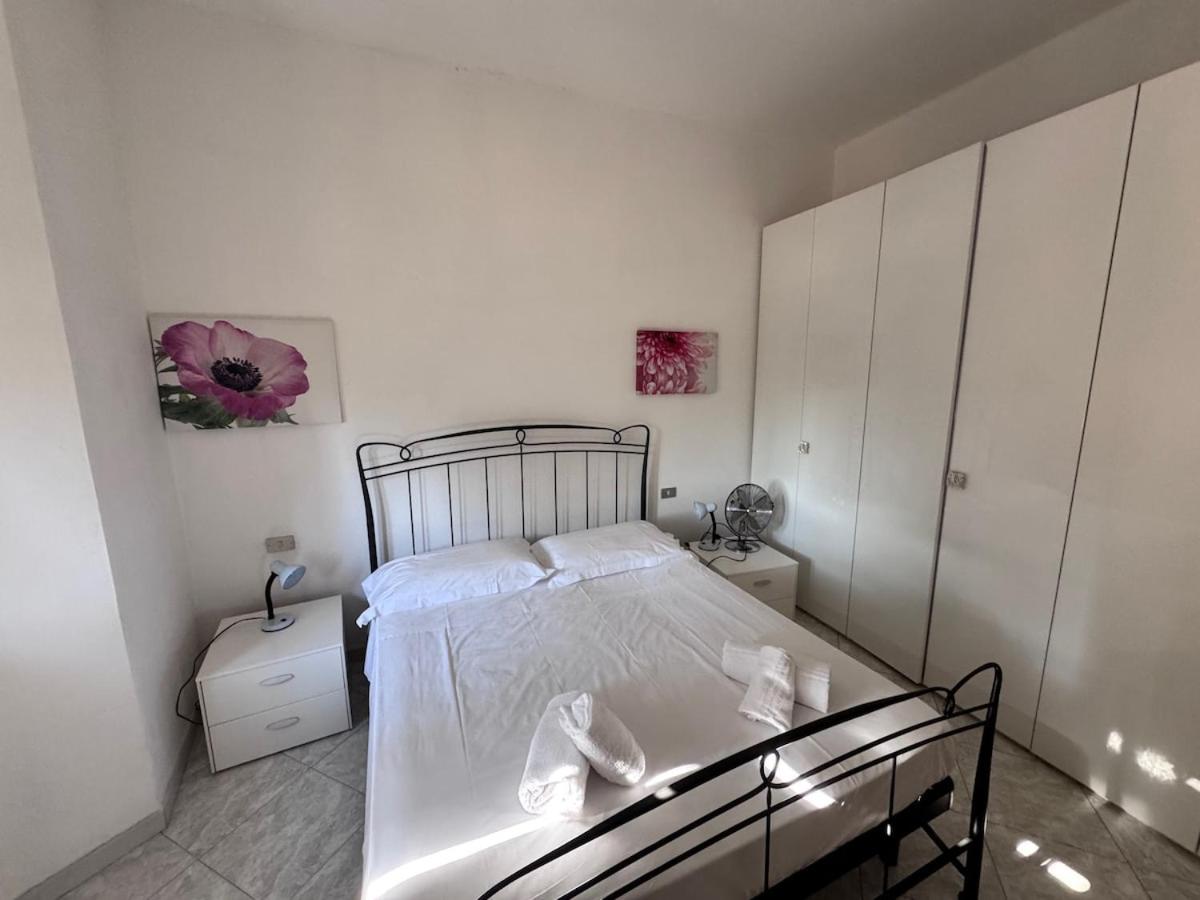 Apartment in the historic center Orange HOME - Ferienwohnung Levanto