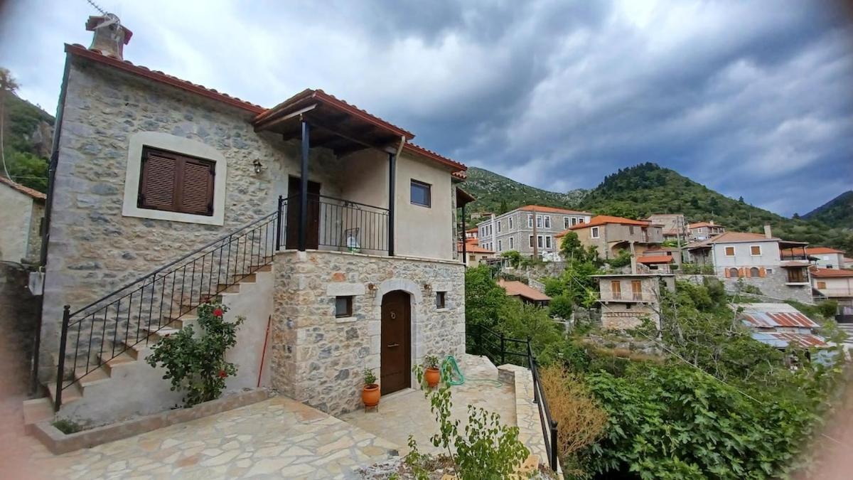 Theta Guesthouse - B&B Stemnítsa