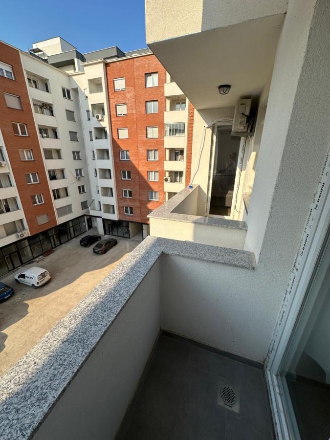 Bright flat in Fushë Kosova - Bed and Breakfast Kosovo Polje