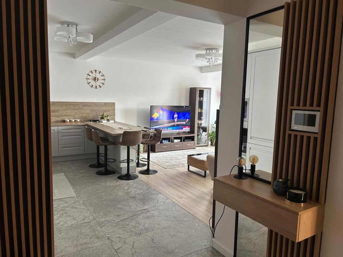 Apartament NADJEZIORNA EŁK - B&B
