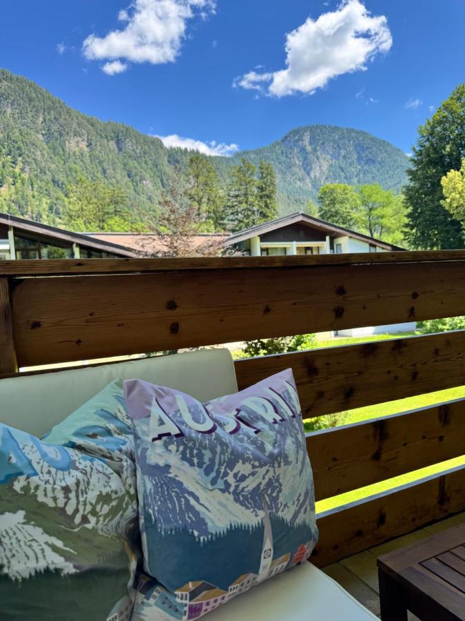 Grubhof Schlosspark, Chalet-Stil mit Pool und Bergblick - Air Conditioner - B&B Sankt Martin bei Lofer