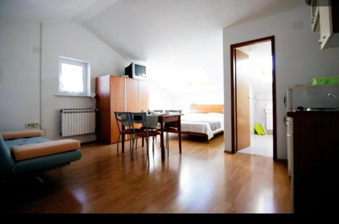Apartment Sofia - Chambres d’hôtes Cres