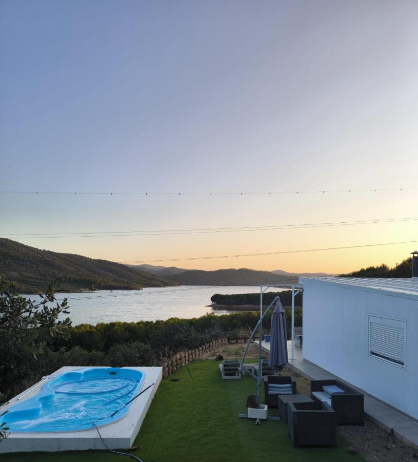 Casa en el lago.unmillondeestrellas - B&B