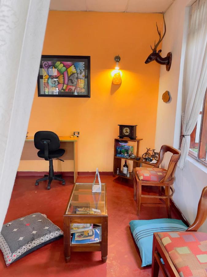 Home Away Home - B&B Dehiwala-Mount Lavinia