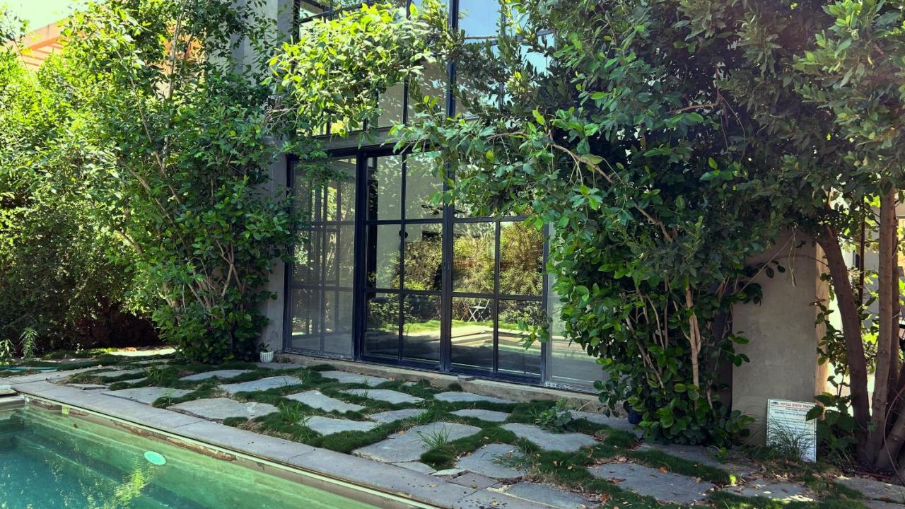 The grey house - B&B Shomera