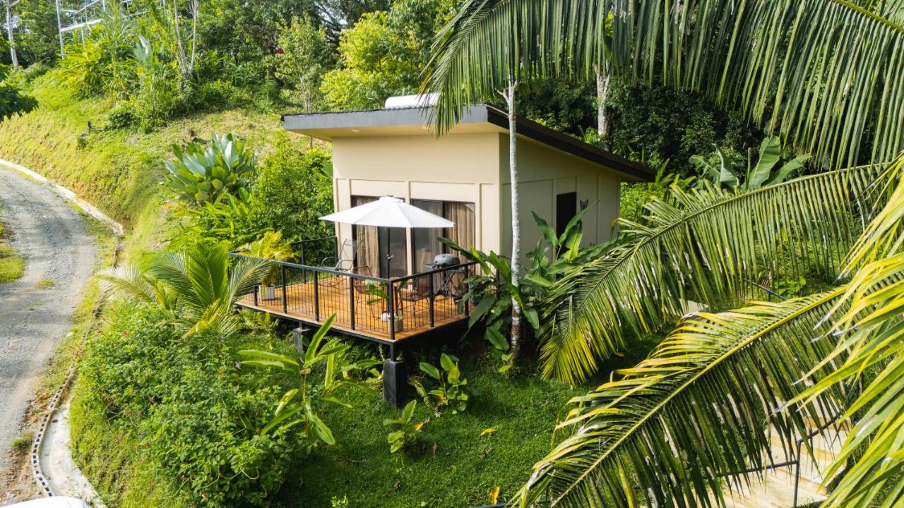 Bungalow with Garden View