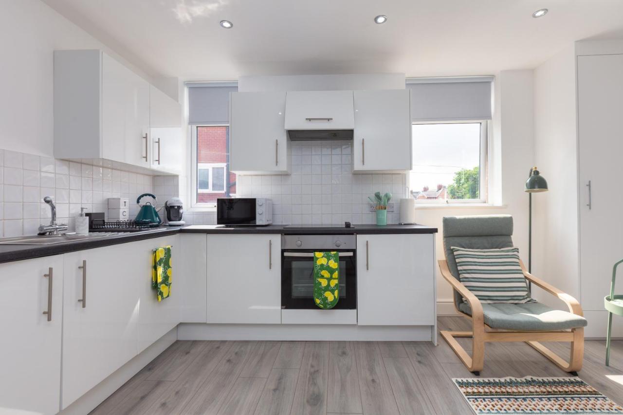 Lytham St Annes Luxury Apartment - No 1 Tides Reach - B&B