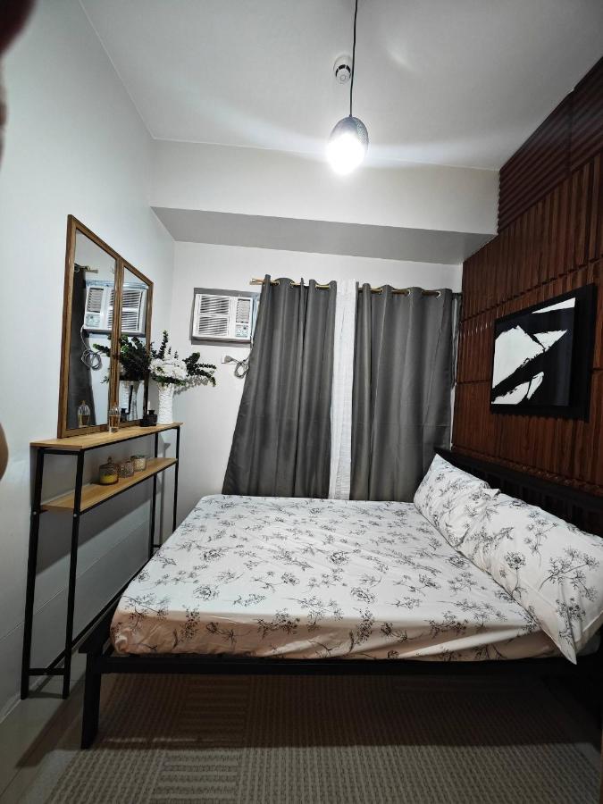 Luxurious and Cozy Condo in Quezon City with City View - Chambres d'hôtes Manille
