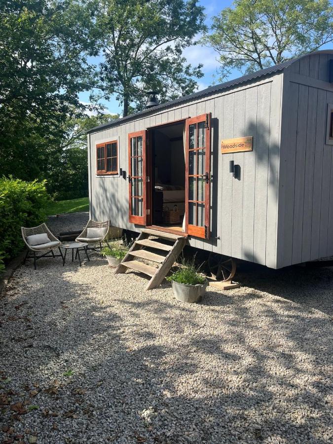 Woodside Shepherd Hut with free parking - Hawsker near whitby - B&B Hawsker