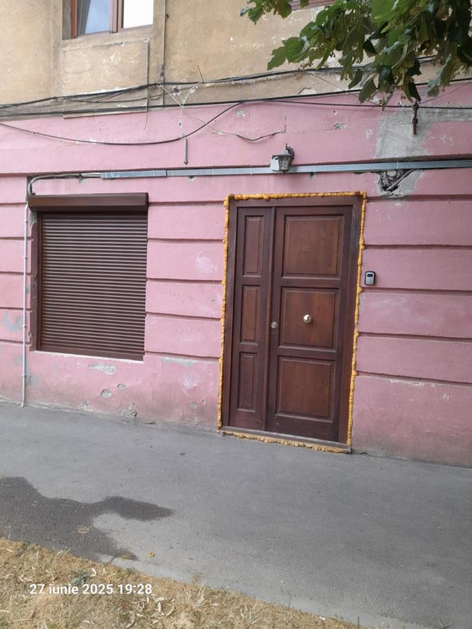 Rustik Home Central - B&B Arad