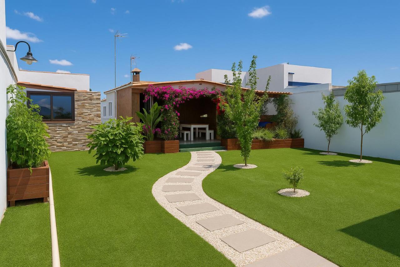 "Chalet La Buganvilla con Piscina Privada y Jardín Cerca de la Playa en Chiclana" - B&B Chiclana