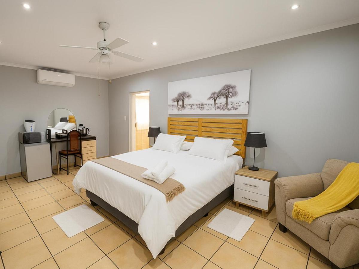 Queen Room