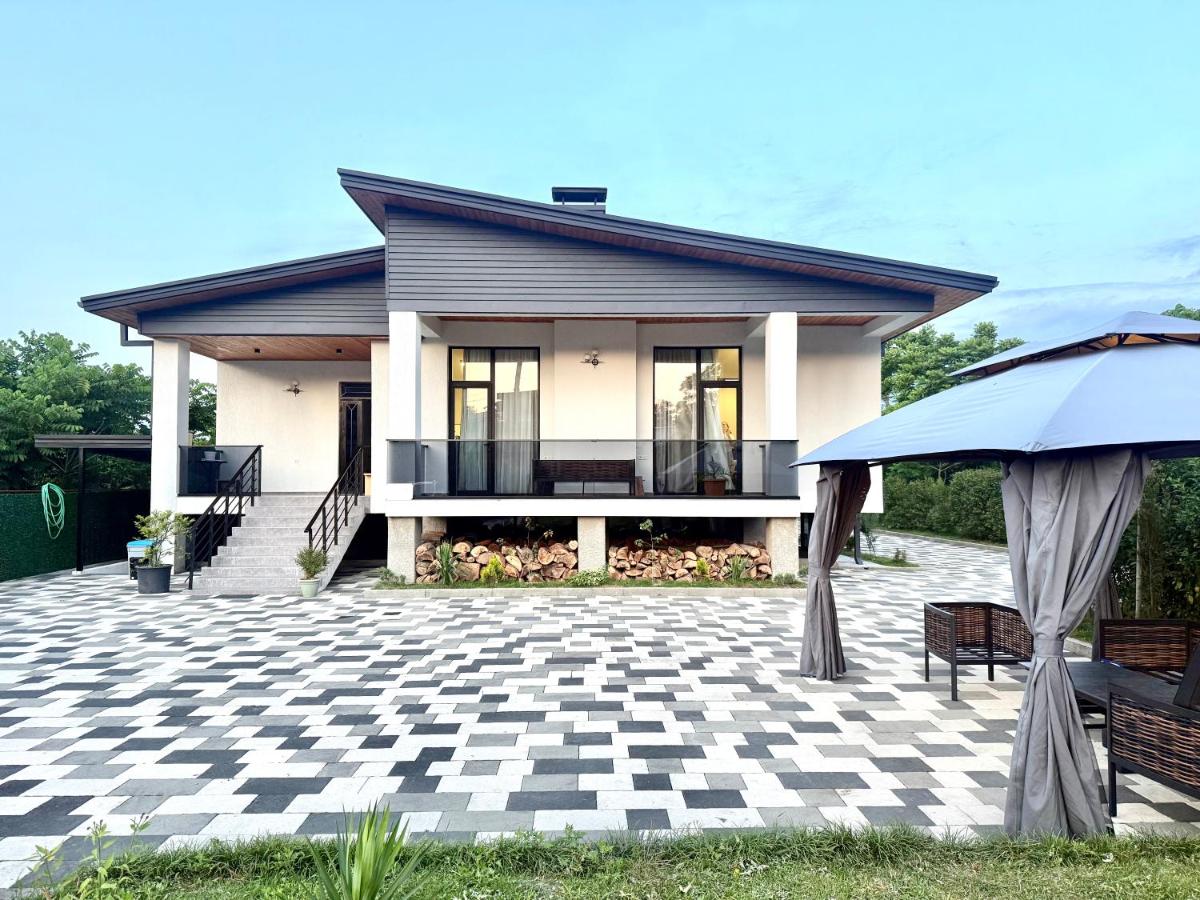 Hotel Barbare - B&B K'obulet'i