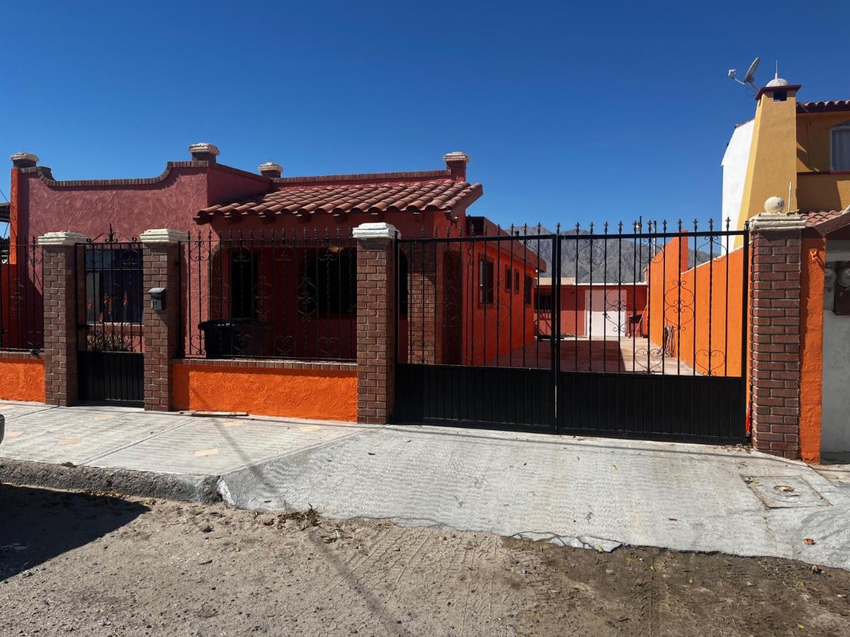 Casa de al lado - 2 bedroom house w/ bonus bunkhouse! - B&B