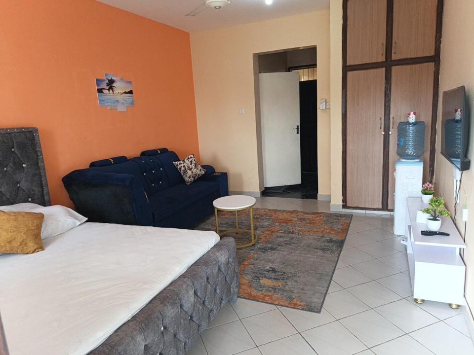 Lablu Studio Apartment - B&B