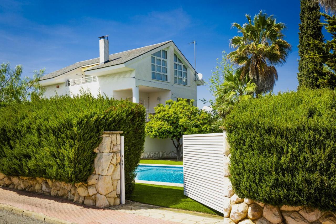 Pizarra Villa Planetcostadorada - B&B