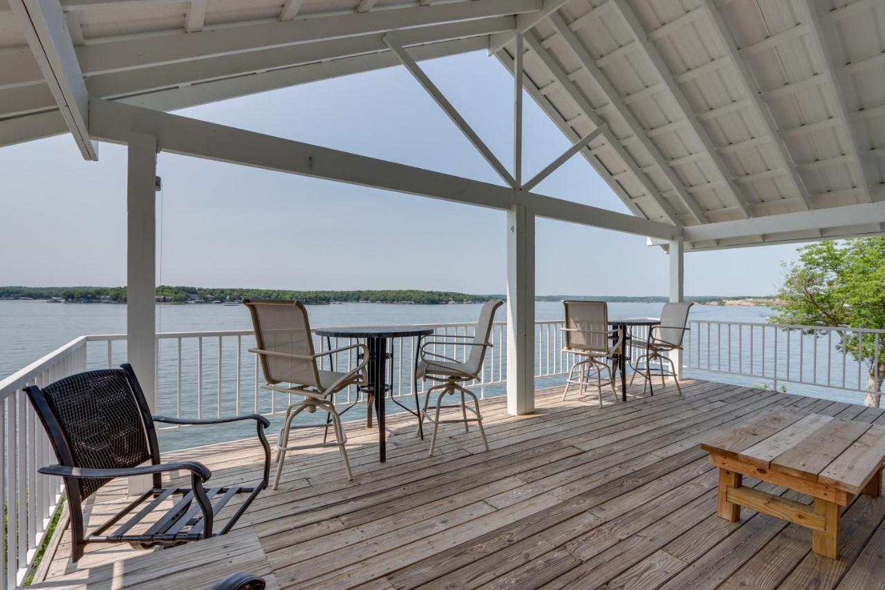Porch and Deck Cliff View Haven Rocky Mount Gem - B&B