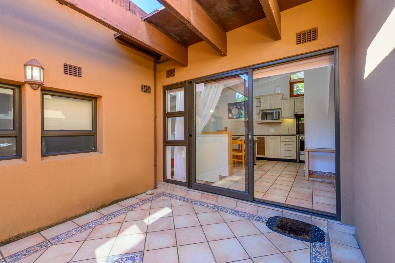 San Lameer Villa 2018 - 3 Bedroom Standard - 6 pax - San Lameer Rental Agency - B&B Southbroom