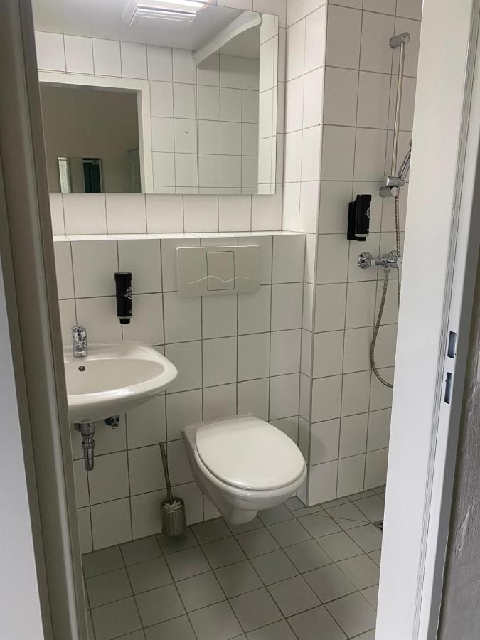 Dreibettzimmer mit eigenem Bad