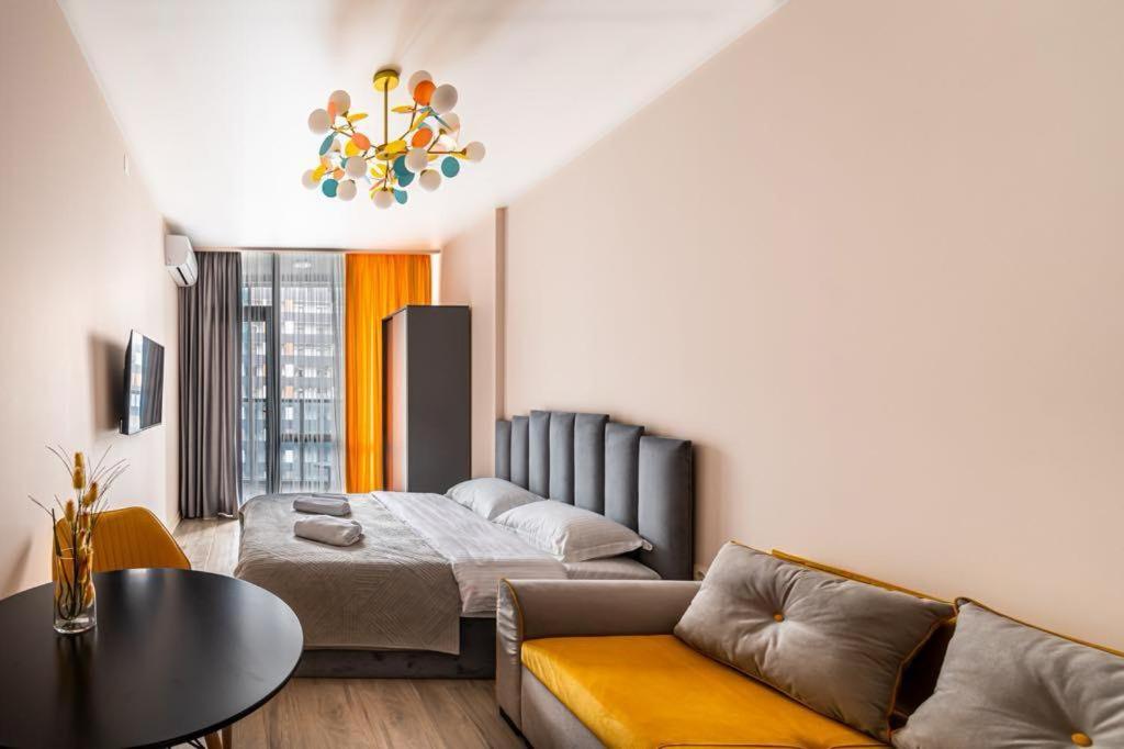 Studio mit Bergblick