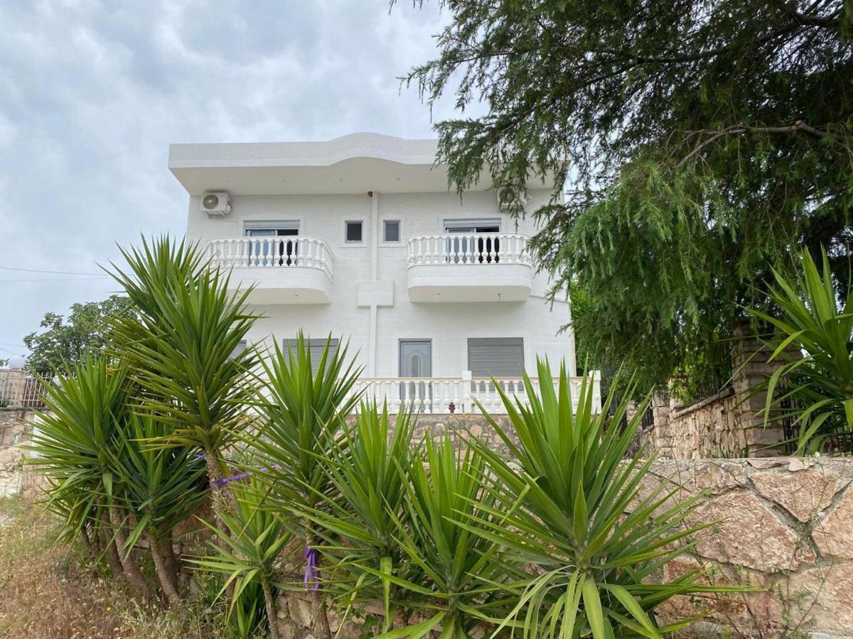 Vila Devis - Ferienwohnung Saranda