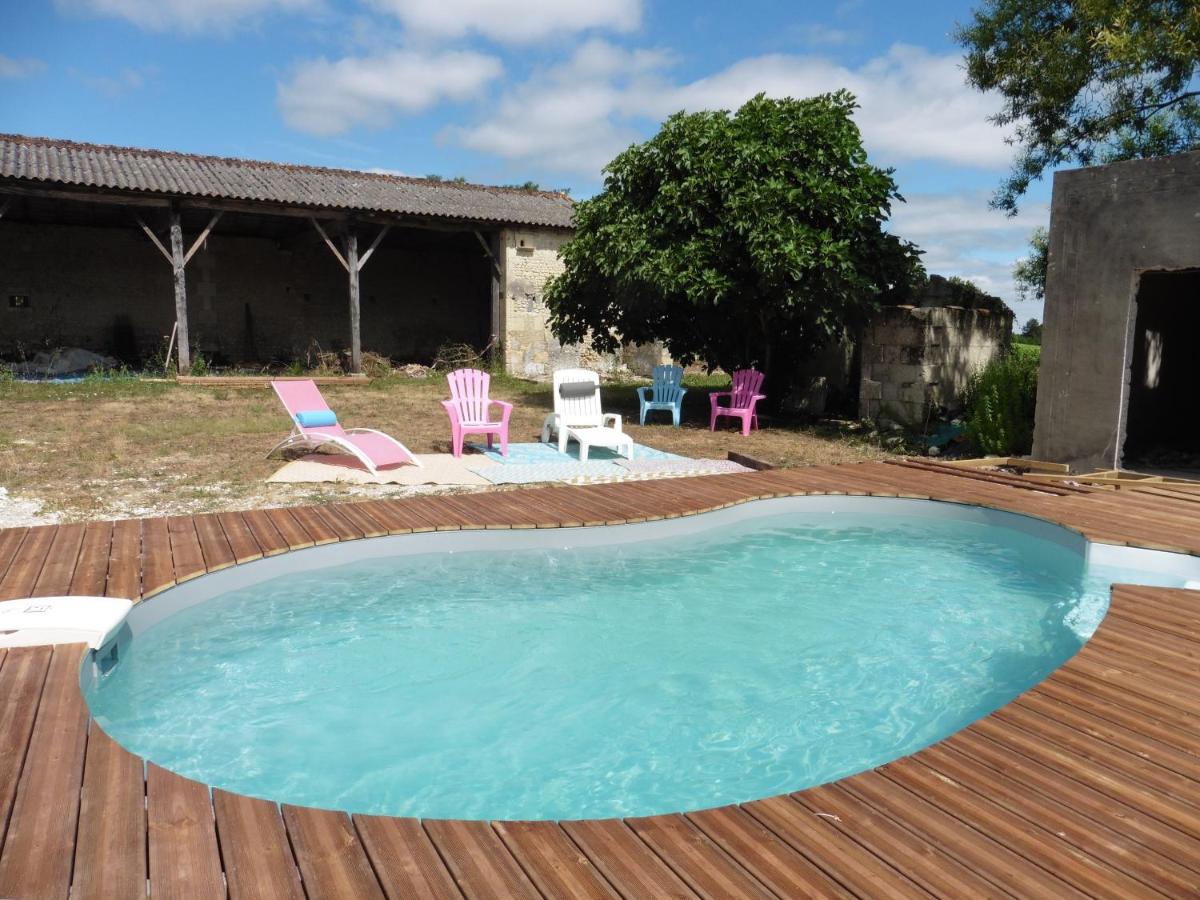Petit gîte La vigne est belle - 2 étoiles- Sud Charente - B&B