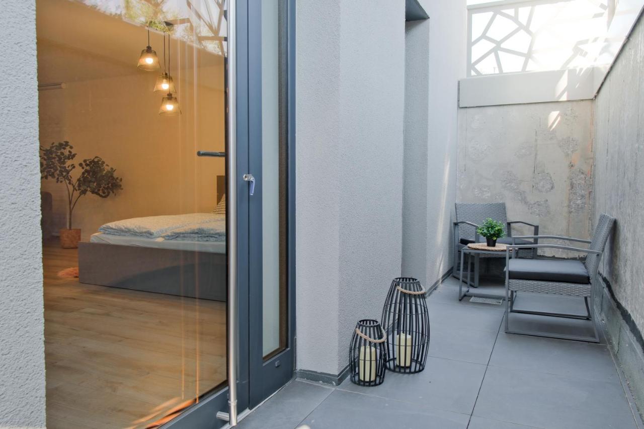 Untergeschoss mit Stil modern, ruhig & mit Terrasse - B&B