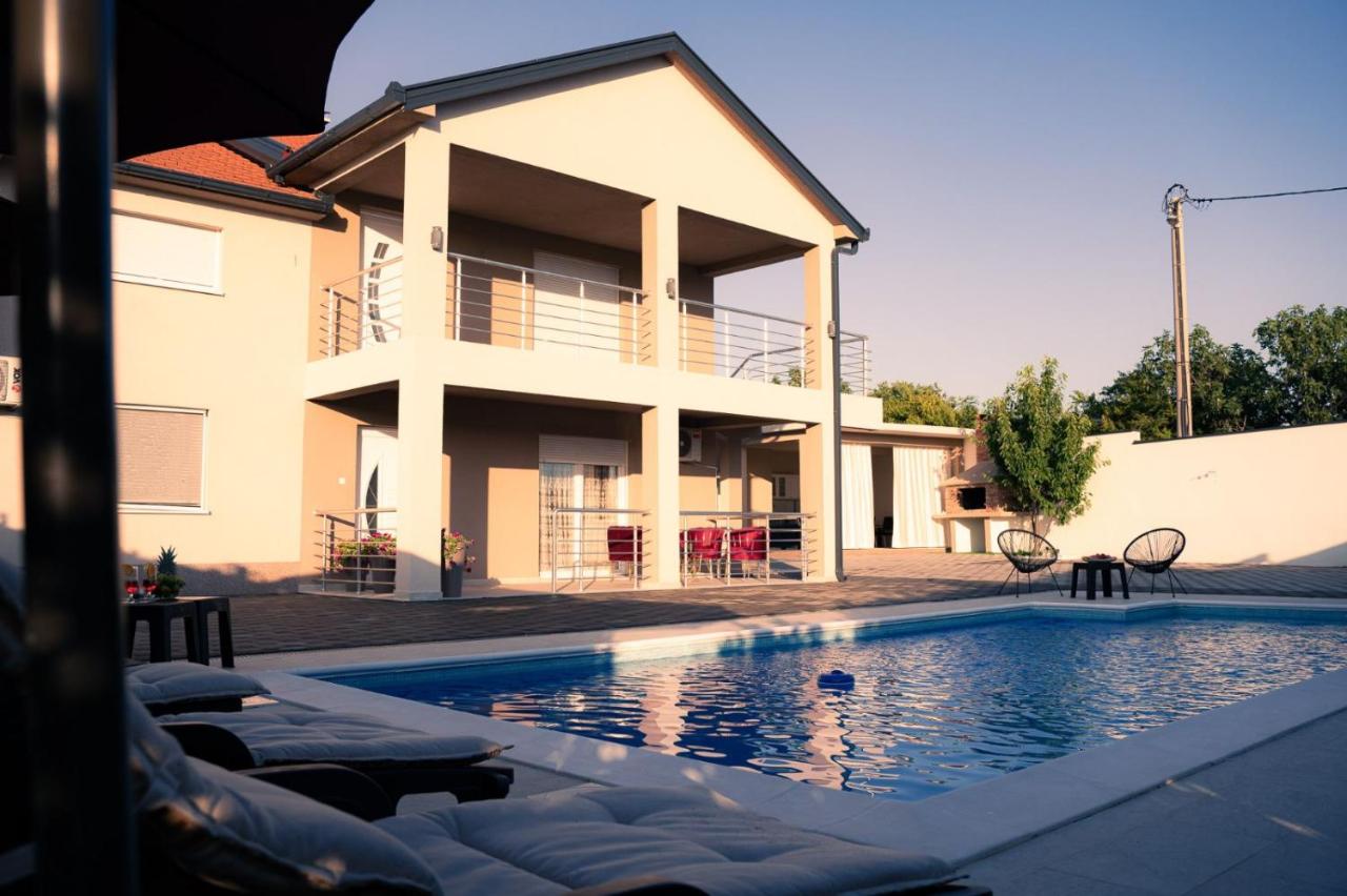 Villa Laguna Mostar - B&B