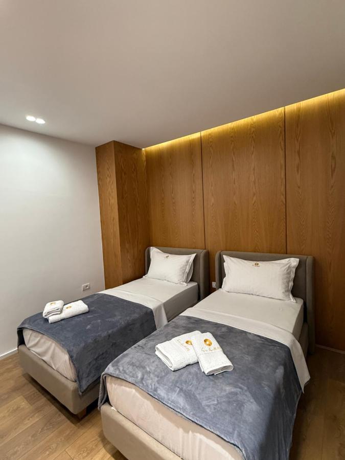 Maper 203 - B&B Pogradec