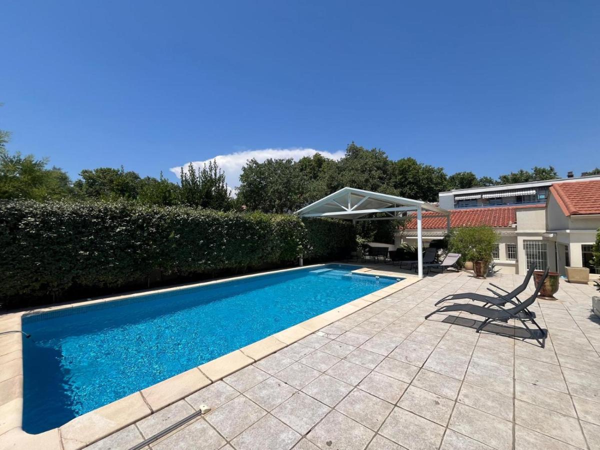 Maison de villa avec piscine privée à deux pas de centre de Montpellier - B&B Montpellier