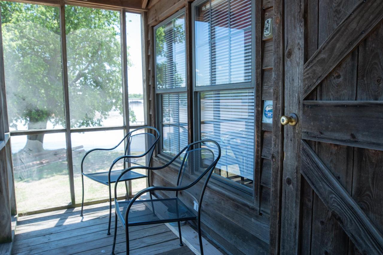 Lakeview Cedar Cabin - Striper King - 5 - B&B