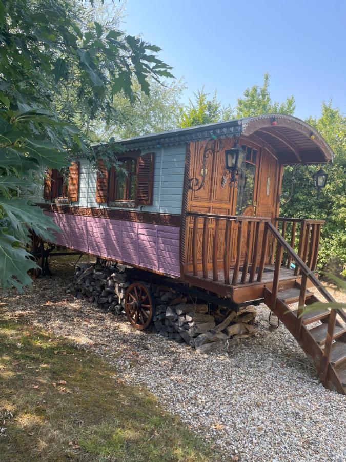 La roulotte de Glorit - B&B
