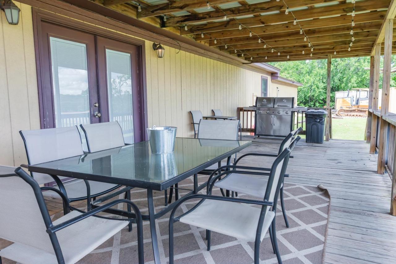 Lakefront Cottage - 25 - B&B