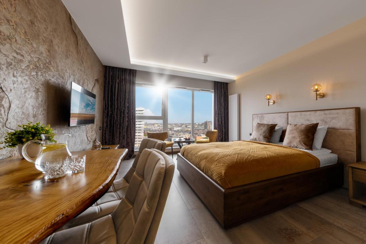 Suite Apartment with River View