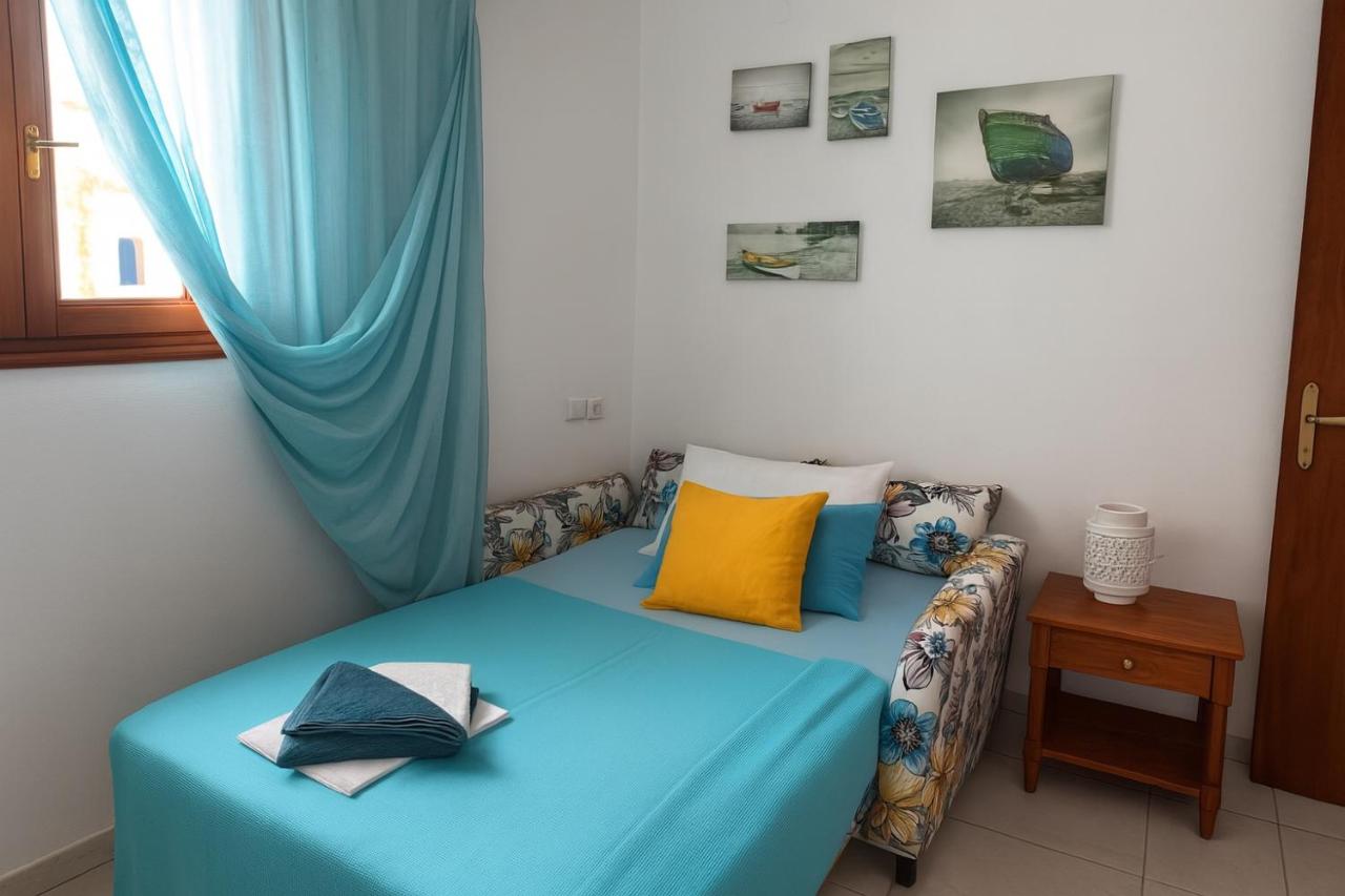 Appartamento con 1 Camera da Letto, Vista Mare e Balcone 