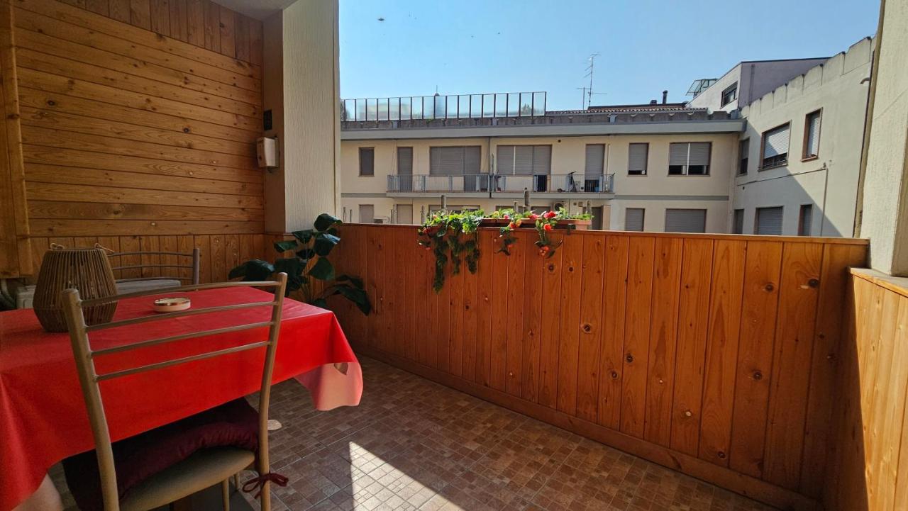 Double Room with Private External Bathroom