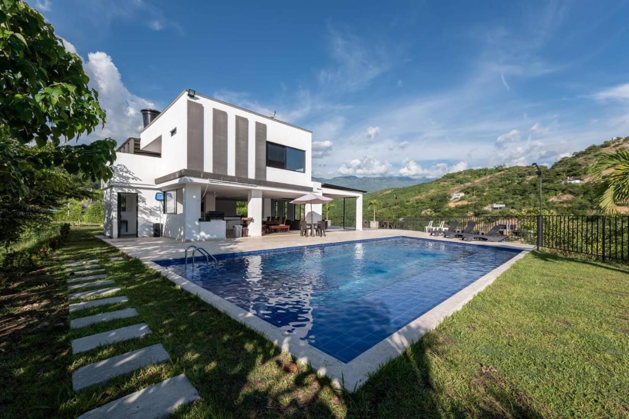 Archi Villa Sopetran - Bed and Breakfast Sopetrán