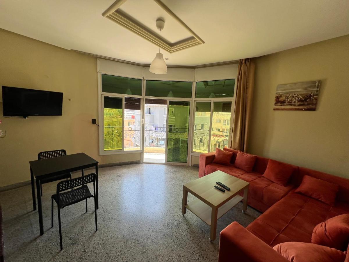 Appartement avec terrasse à boulevard centre - Ferienwohnung Tanger