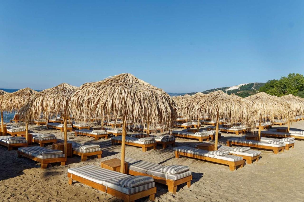 La Veranda Apartment, complex Carpe Diem, Free Parking & Swimignpool - B&B Balchik