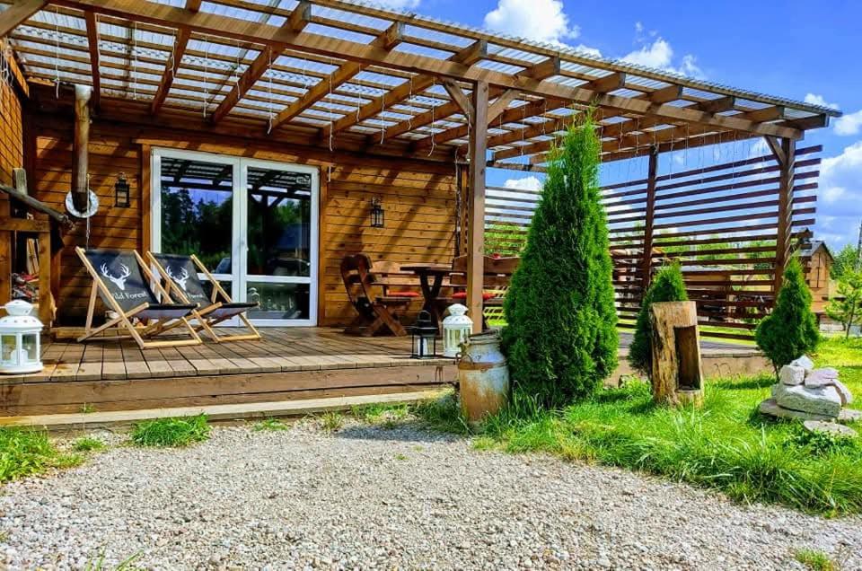 Domek uroczy i wilcza chatka,klimat górski na Kaszubach,balia,sauna,ognisko - B&B
