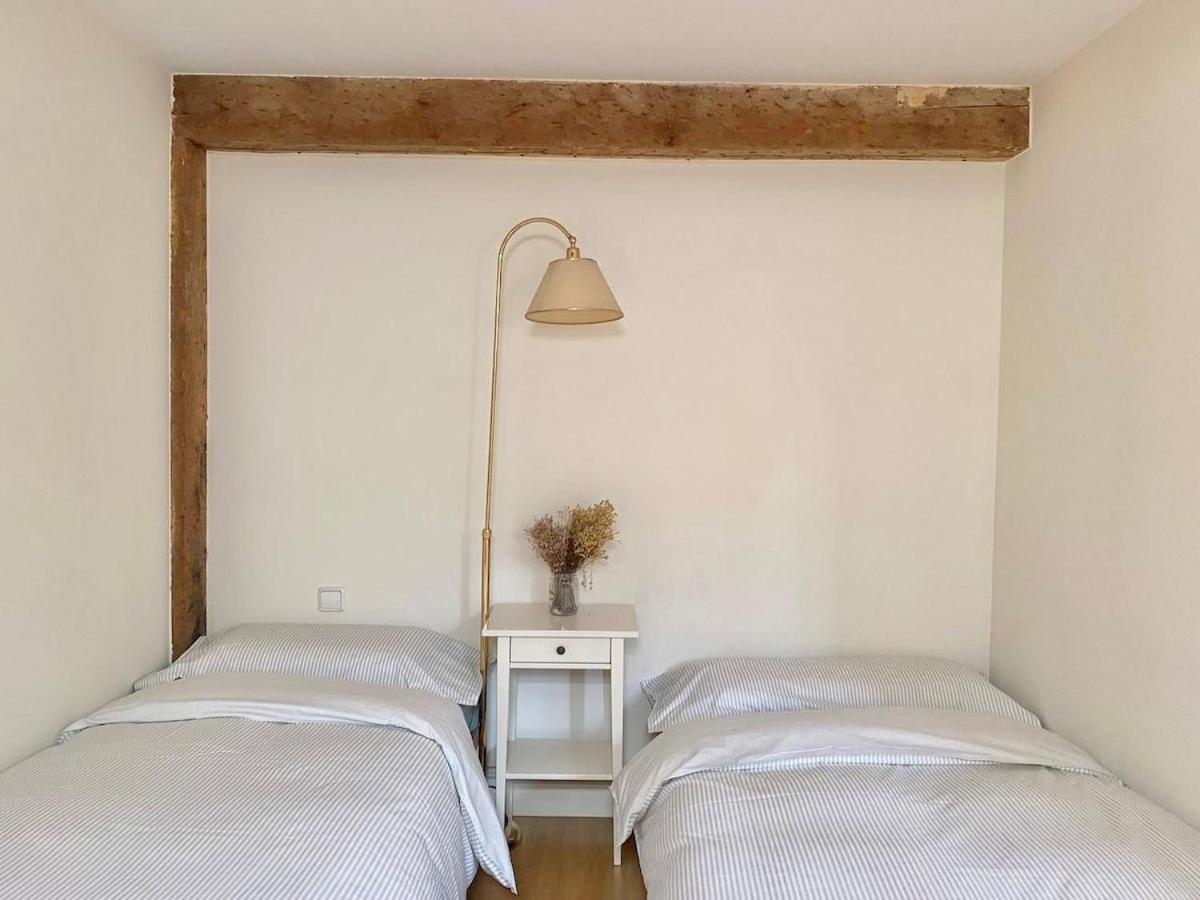 A lived-in apartment with soul - B&B Santander
