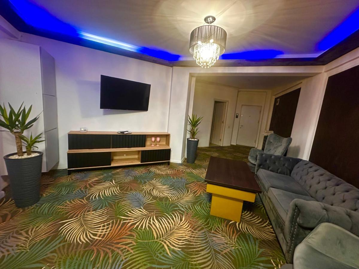 Silver - B&B