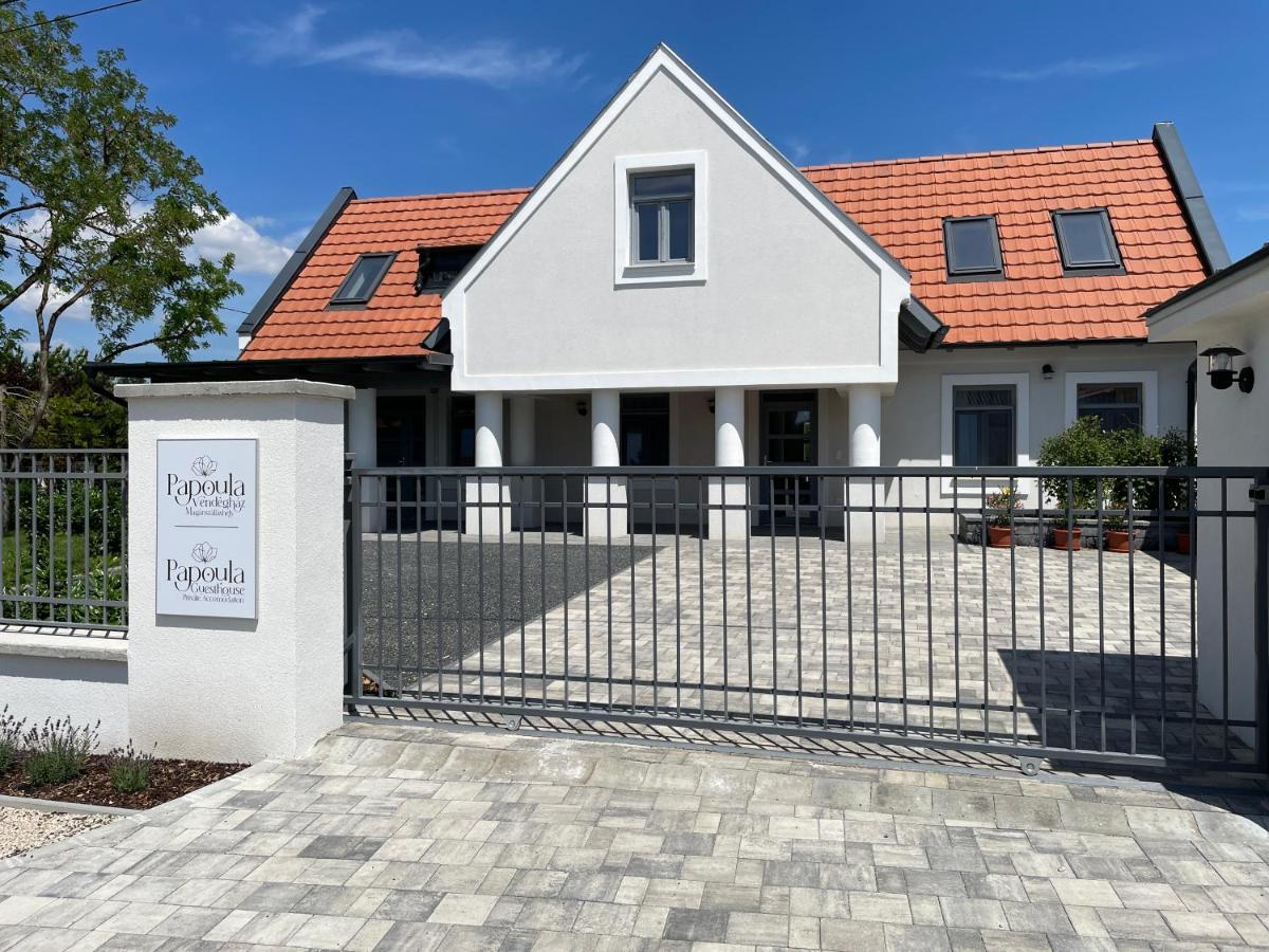 Papoula Vendégház - Köveskál - B&B