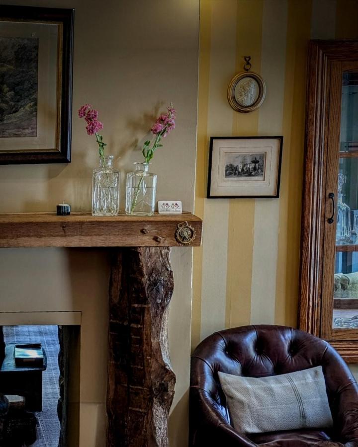 Rooms at The Wheatsheaf Brigsteer - B&B